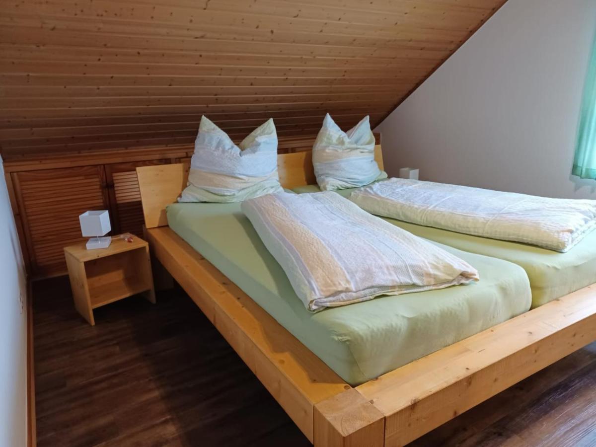Ferienwohnung Kittel Oberzissen エクステリア 写真