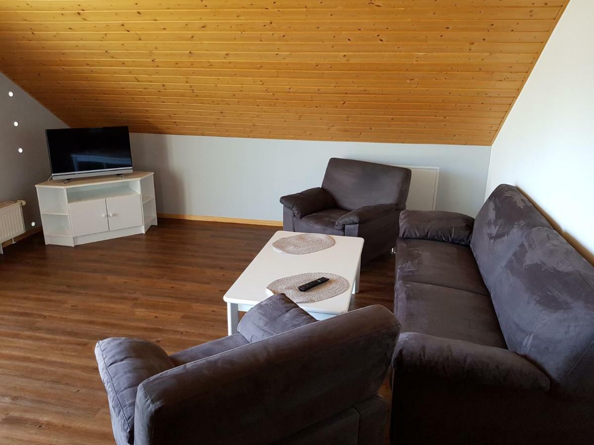 Ferienwohnung Kittel Oberzissen エクステリア 写真