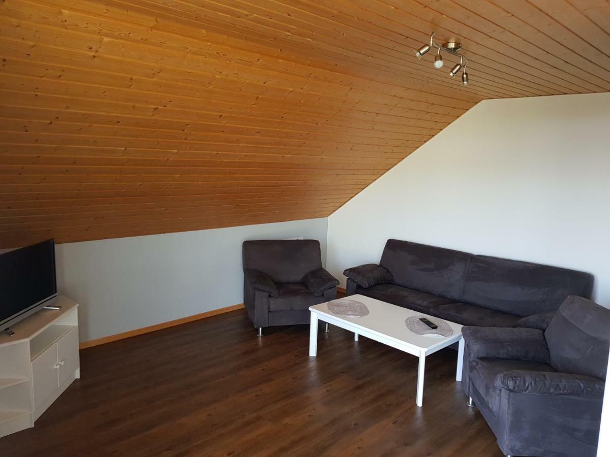 Ferienwohnung Kittel Oberzissen エクステリア 写真
