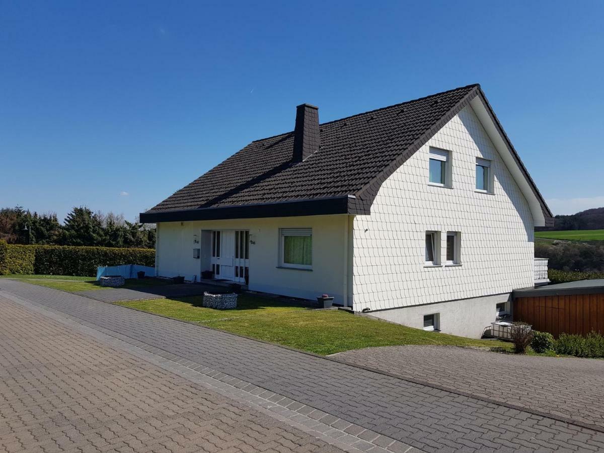 Ferienwohnung Kittel Oberzissen エクステリア 写真